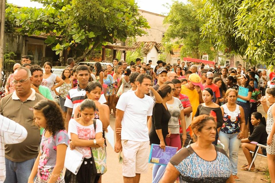 Mais de mil pessoas participaram da ação social que levou atendimento gratuito aos moradores de Outeiro