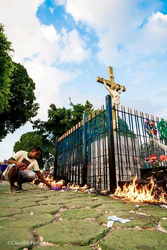 Cemitérios abrem para visitacão no Dia das Mães 