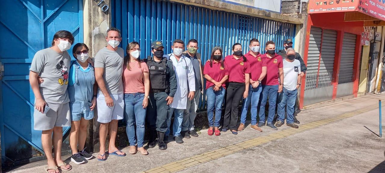 Famílias em vulnerabilidade recebem cestas básicas do BPM e Conselho  Tutelar 