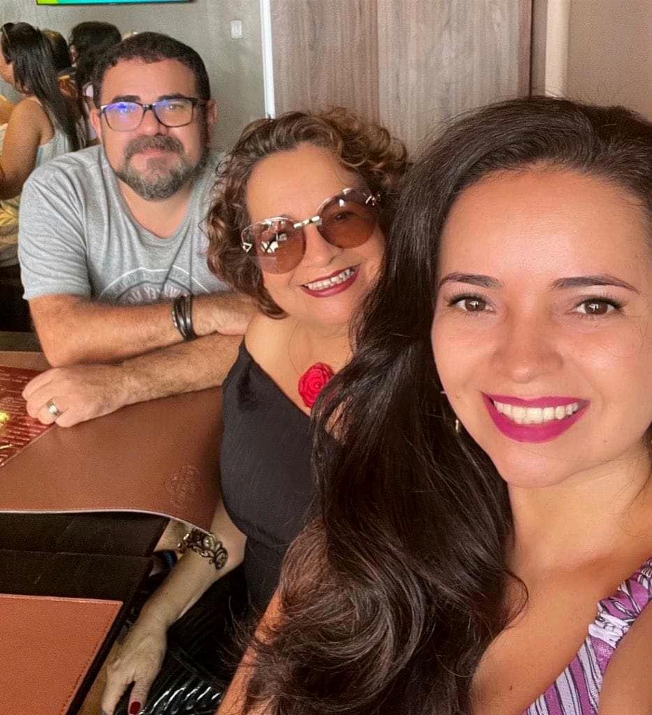 Mês de maio encerra com homenagem as mães do ano de 2023