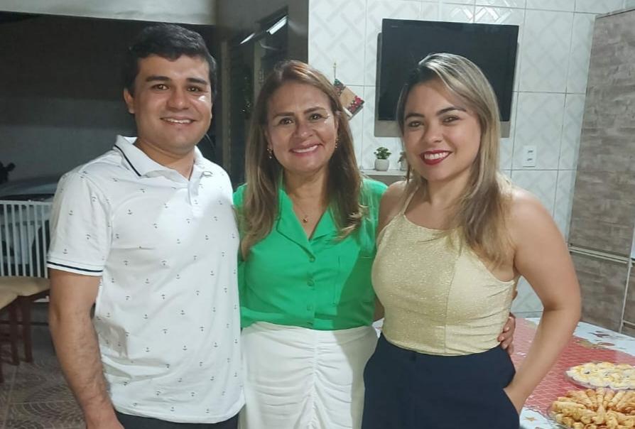 Mês de maio encerra com homenagem as mães do ano de 2023