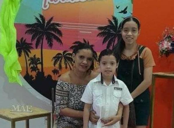 Mês de maio encerra com homenagem as mães do ano de 2023