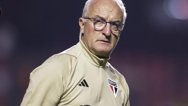 Dorival explica uso de 6 titulares contra Tigre na Sul-Americana: 'Queremos 1ª colocação geral'