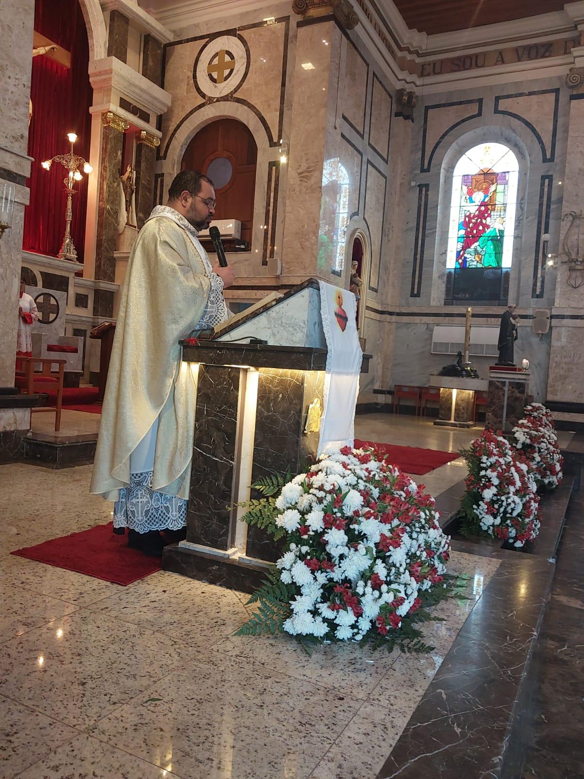 Povo icoaraciense celebra o Dia do Sagrado Coração de Jesus Povo icoaraciense celebra o Dia do Sagrado Coração de Jesus