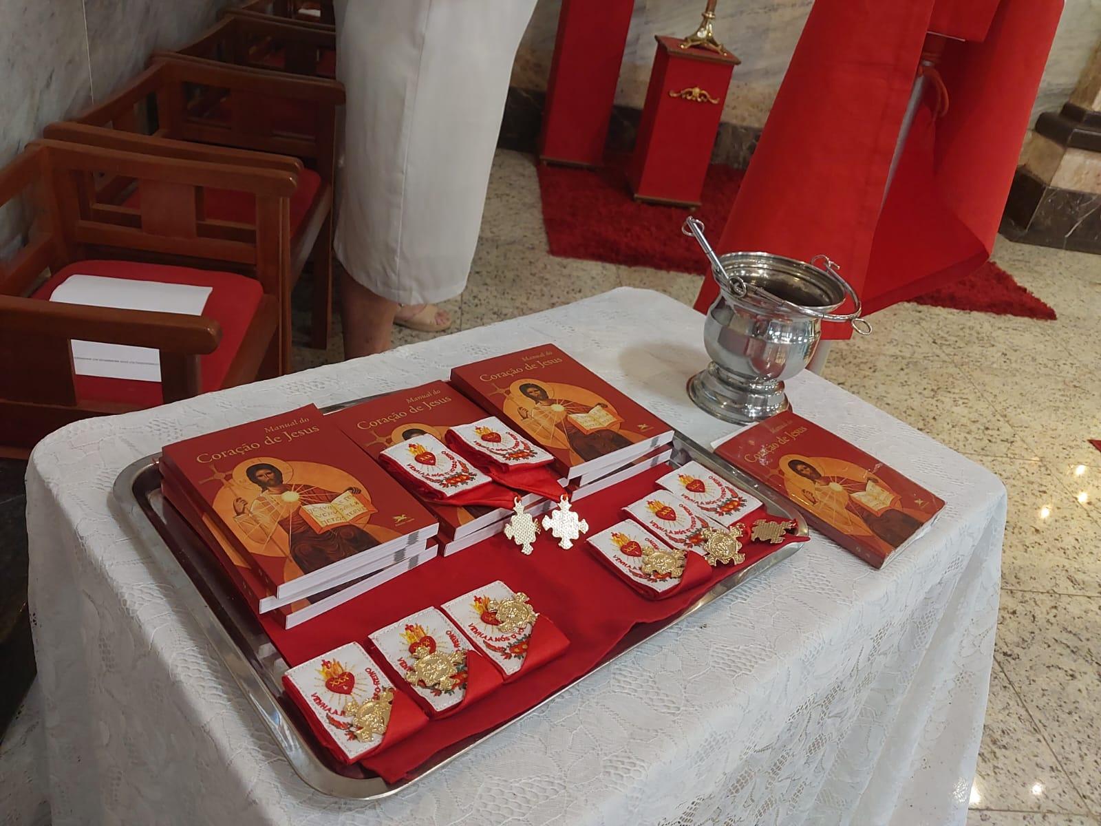 Povo icoaraciense celebra o Dia do Sagrado Coração de Jesus Povo icoaraciense celebra o Dia do Sagrado Coração de Jesus