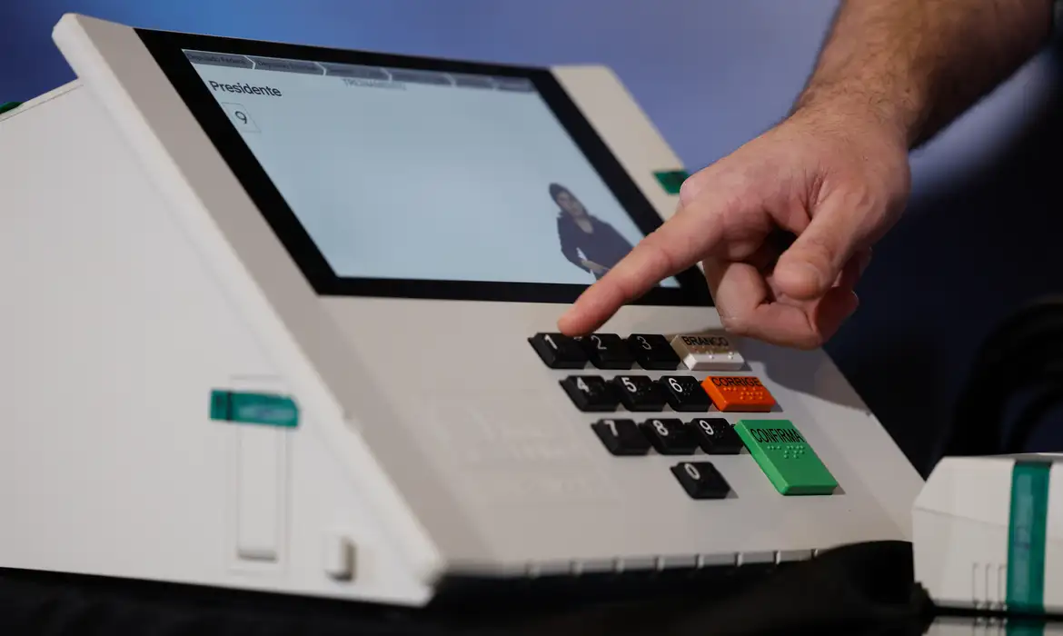 Assinatura digital e lacração impedem alteração no sistema eleitoral — imagem 1