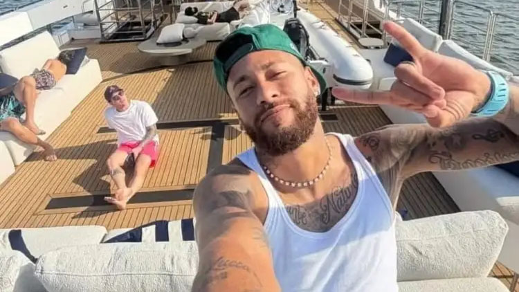 Neymar ironiza críticas do presidente do Remo e publica: "Vagabundiando" — imagem 1
