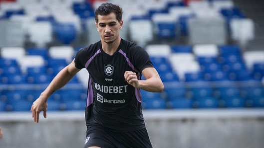 Vitor Bueno pede equilíbrio ao Remo: "As coisas não podem ser bagunçadas" — imagem 1